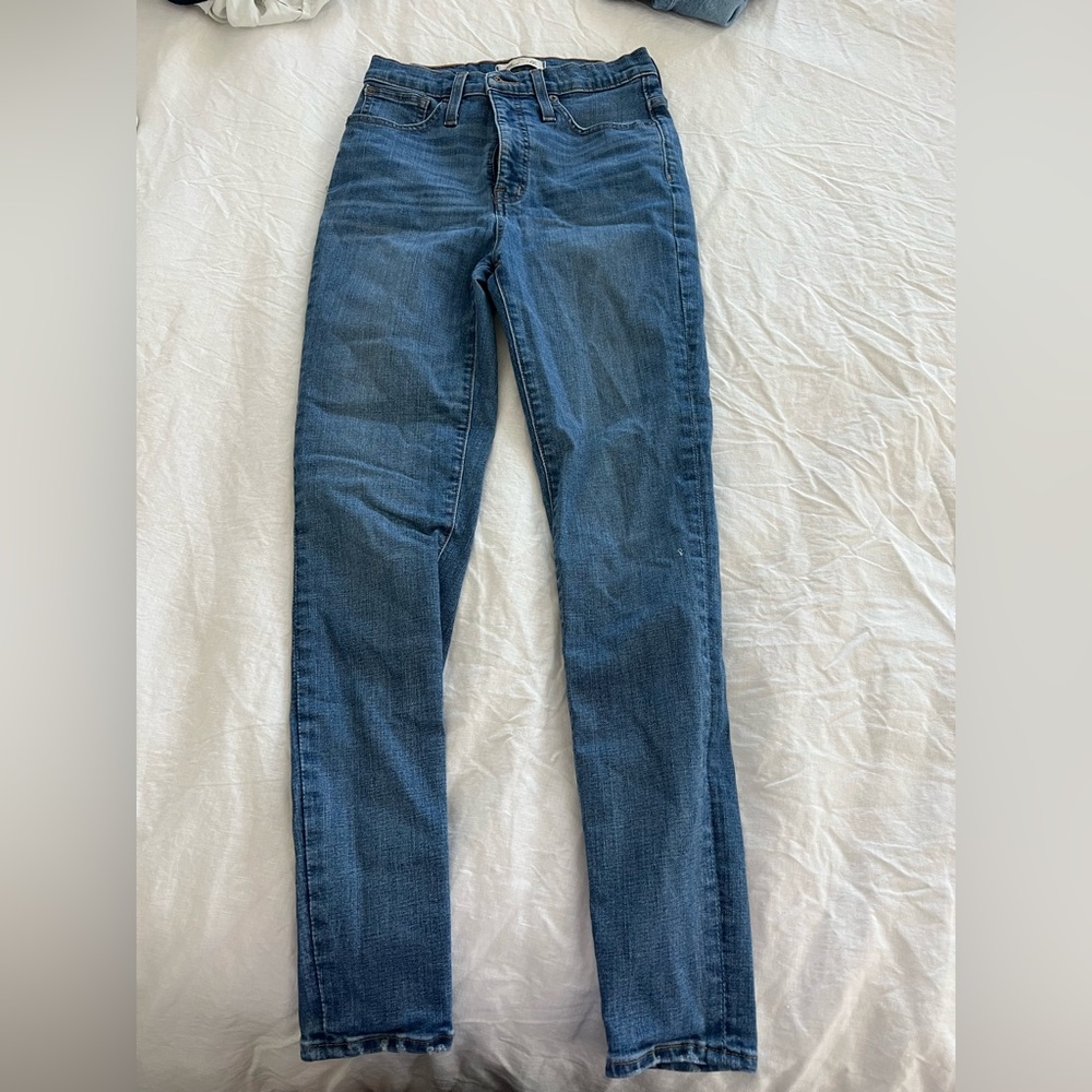Madewell 11” high rise skinny. Size 26